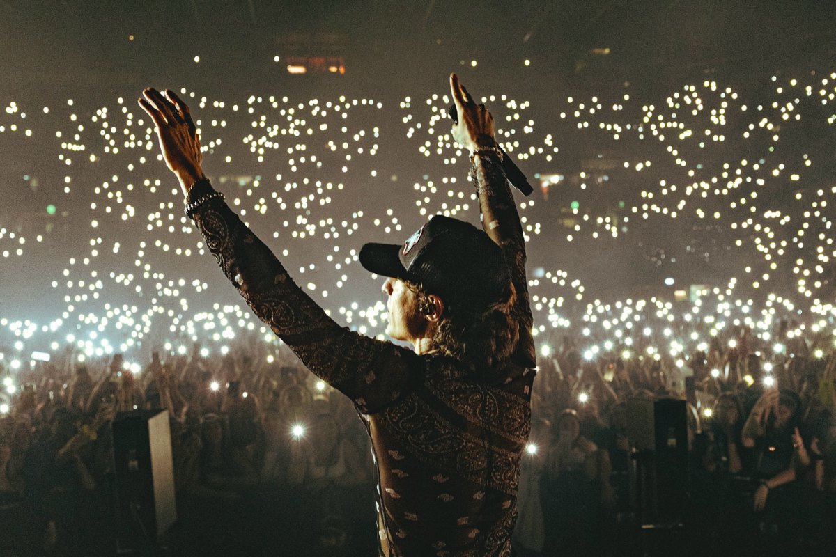Irama arranca tour con 2 llenos totales