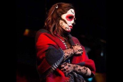 Laura Montijano nos invita a ver "Serenata a mis muertos"